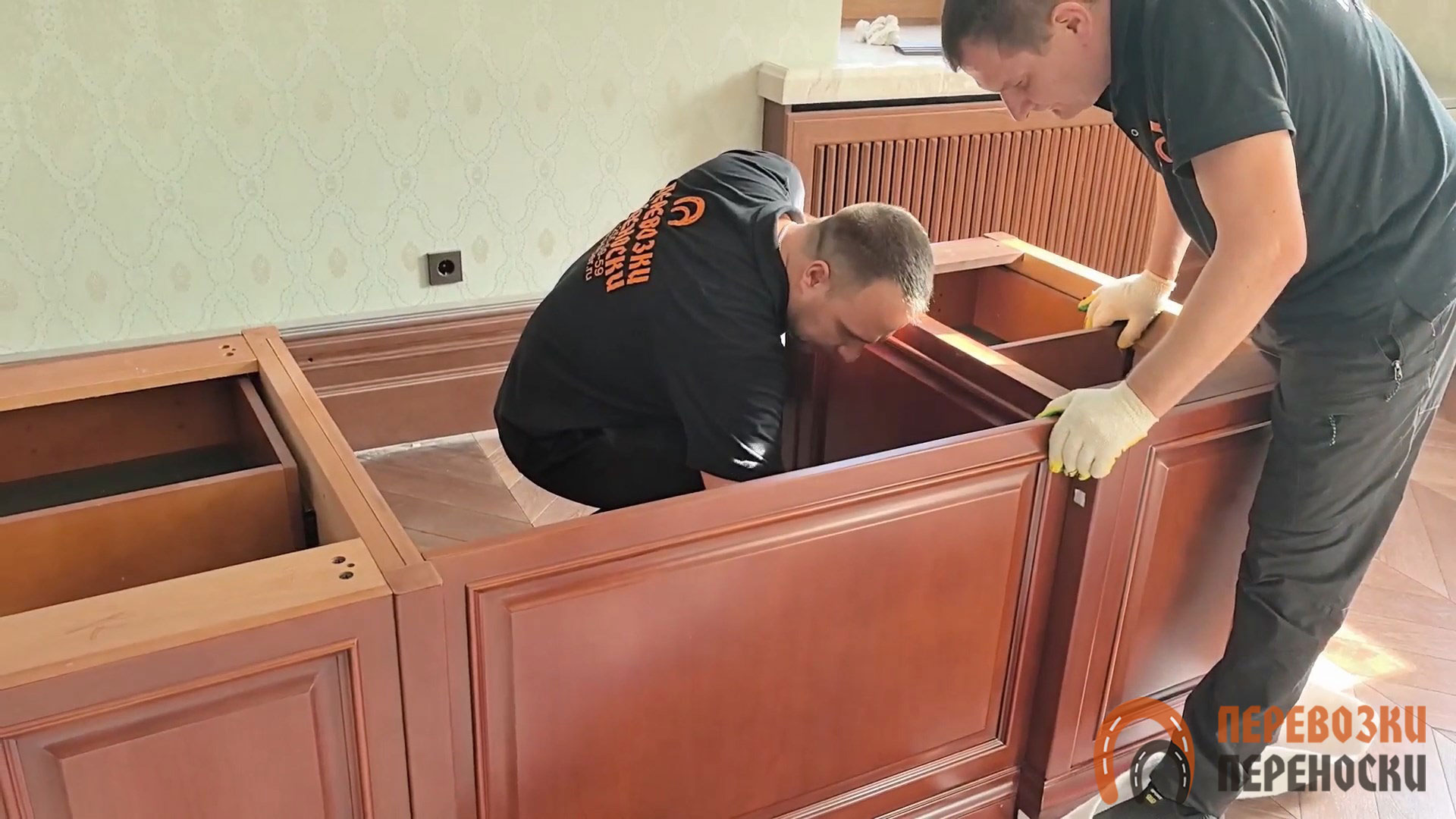 Перевозка мебели — профессиональная доставка и услуги грузчиков